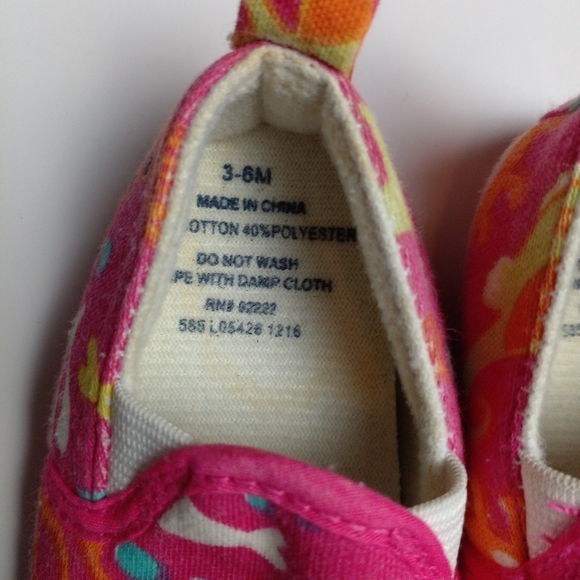 2 pairs of baby shoes - Picture 8 of 8